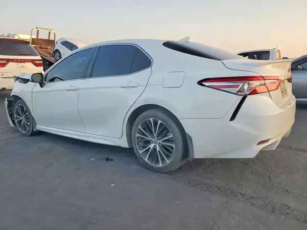 4T1G11AK3LU311156 2020 TOYOTA CAMRY - Image 2