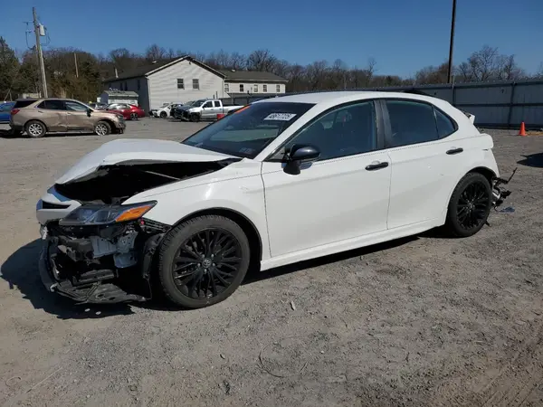 4T1G11AK3LU315627 2020 TOYOTA CAMRY - Image 1