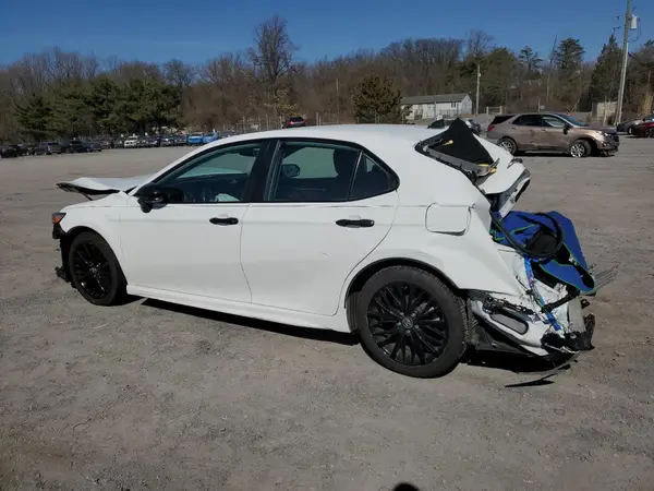 4T1G11AK3LU315627 2020 TOYOTA CAMRY - Image 2