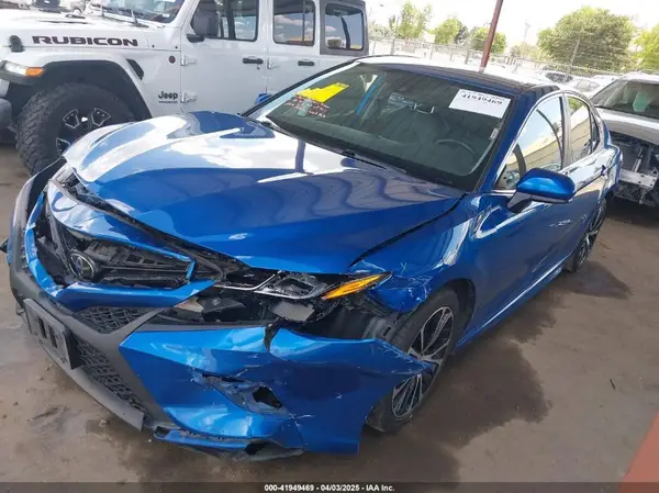 4T1G11AK3LU317202 2020 TOYOTA CAMRY - Image 2
