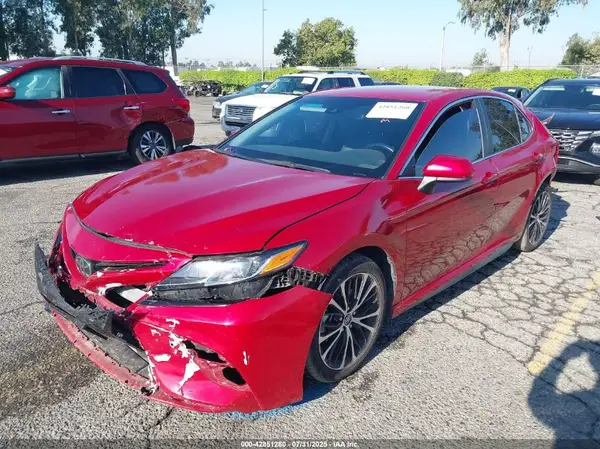 4T1G11AK3LU324828 2020 TOYOTA CAMRY - Image 2
