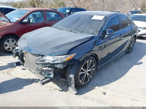 4T1G11AK3LU332248 2020 TOYOTA CAMRY - Image 2