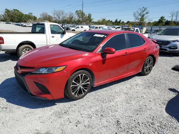 4T1G11AK3LU335067 2020 TOYOTA CAMRY - Image 1