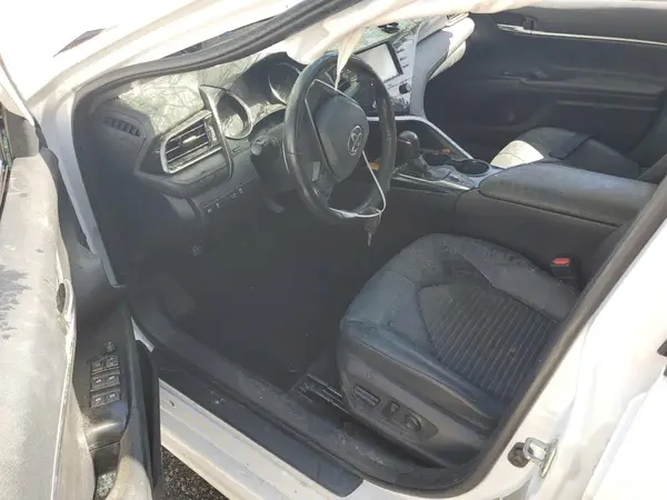 4T1G11AK3LU340642 2020 TOYOTA CAMRY - Image 8