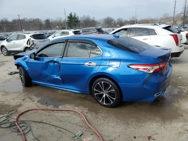 4T1G11AK3LU347395 2020 TOYOTA CAMRY - Image 2