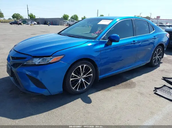 4T1G11AK3LU347753 2020 TOYOTA CAMRY - Image 2