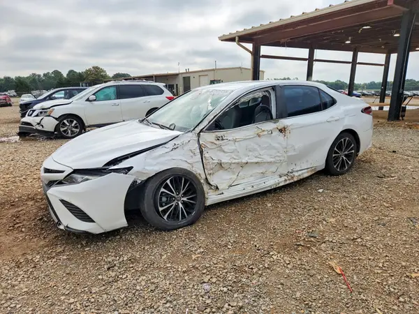 4T1G11AK3LU350779 2020 TOYOTA CAMRY - Image 1
