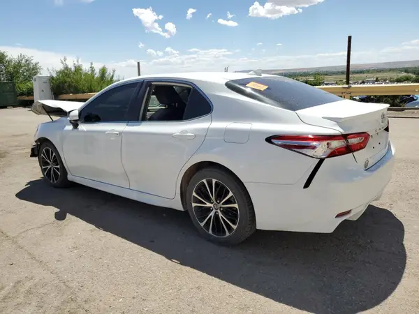 4T1G11AK3LU352600 2020 TOYOTA CAMRY - Image 2