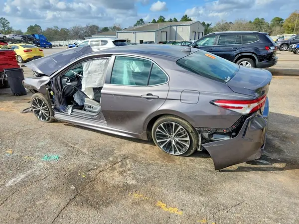 4T1G11AK3LU353293 2020 TOYOTA CAMRY - Image 2