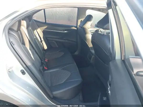 4T1G11AK3LU354640 2020 TOYOTA CAMRY - Image 8