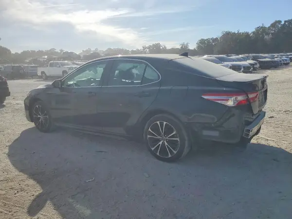 4T1G11AK3LU363869 2020 TOYOTA CAMRY - Image 2