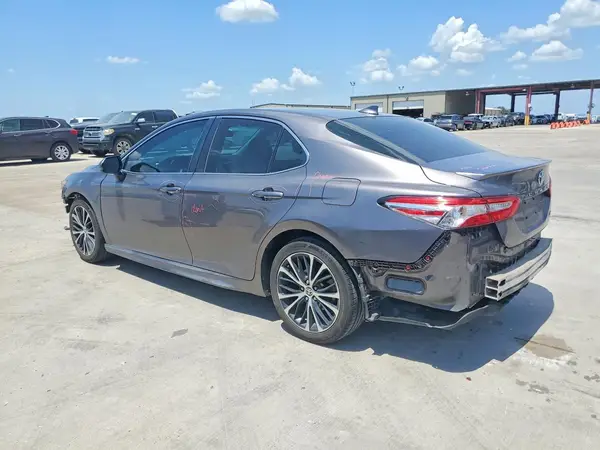 4T1G11AK3LU366724 2020 TOYOTA CAMRY - Image 2