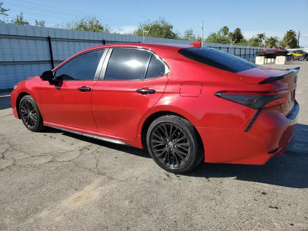 4T1G11AK3LU370045 2020 TOYOTA CAMRY - Image 2