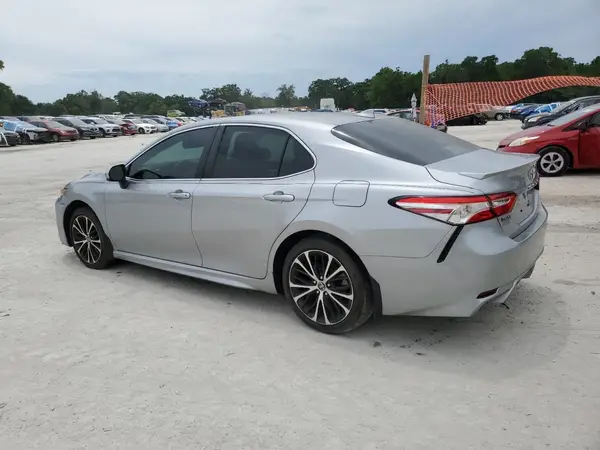 4T1G11AK3LU375889 2020 TOYOTA CAMRY - Image 2