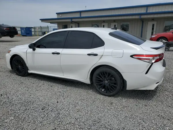 4T1G11AK3LU398816 2020 TOYOTA CAMRY - Image 2