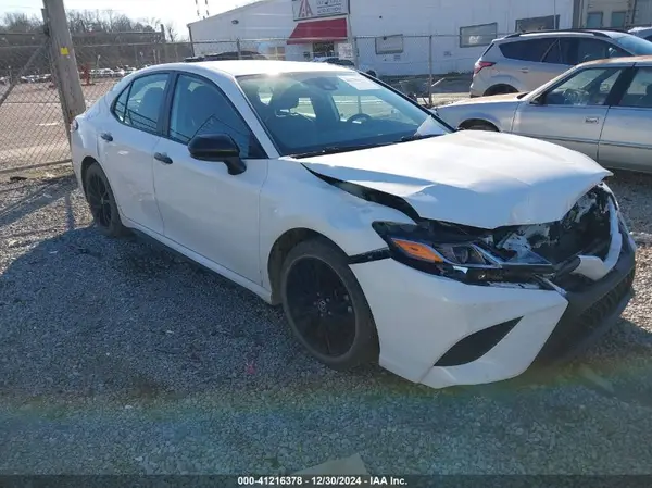 4T1G11AK3LU401455 2020 TOYOTA CAMRY - Image 1