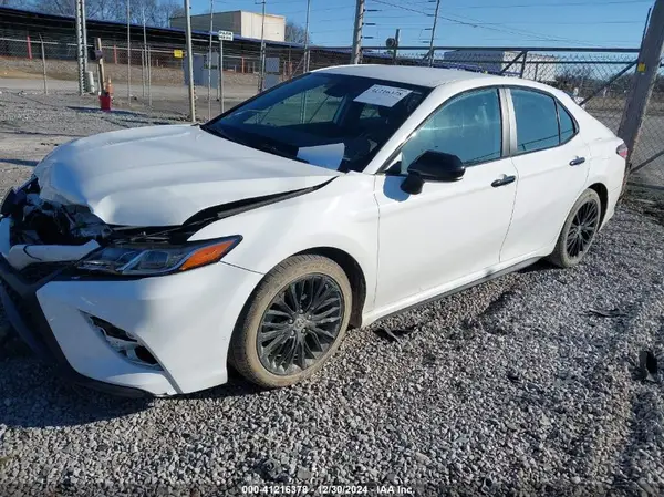 4T1G11AK3LU401455 2020 TOYOTA CAMRY - Image 2