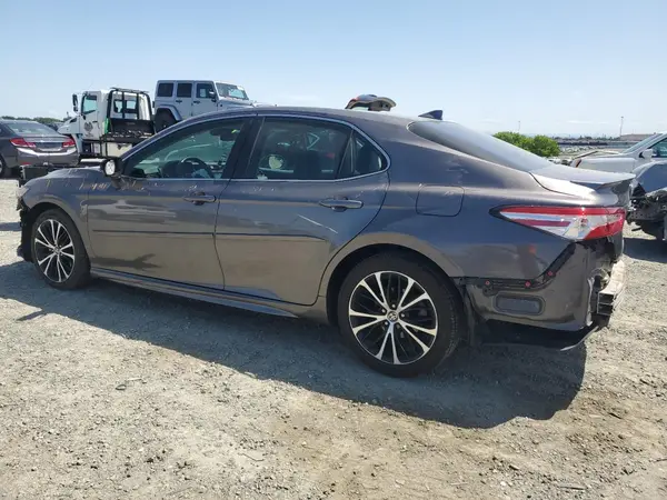 4T1G11AK3LU503208 2020 TOYOTA CAMRY - Image 2