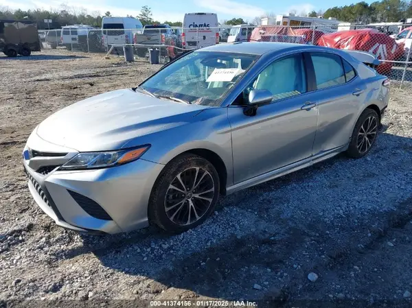4T1G11AK3LU503399 2020 TOYOTA CAMRY - Image 2