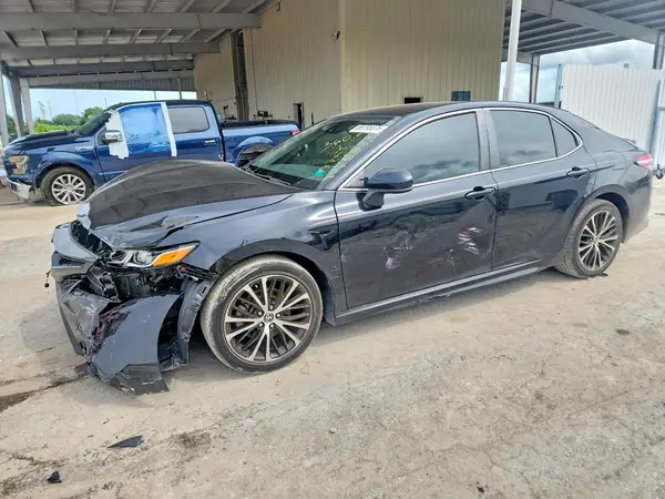 4T1G11AK3LU510319 2020 TOYOTA CAMRY - Image 1