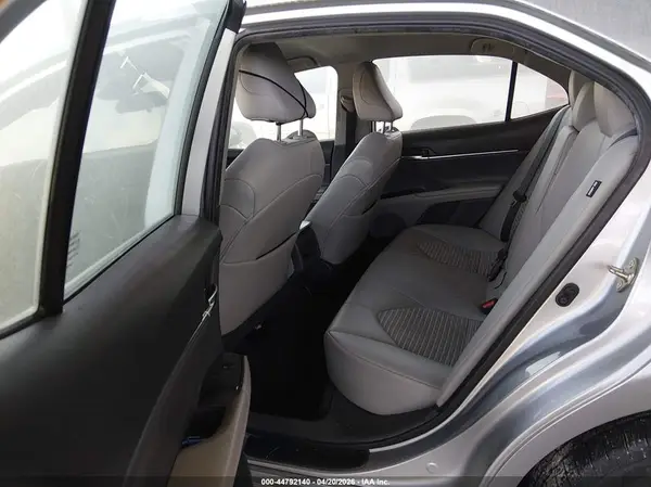 4T1G11AK3LU857312 2020 TOYOTA CAMRY - Image 8