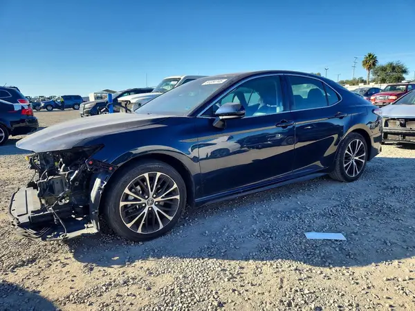 4T1G11AK3LU858038 2020 TOYOTA CAMRY - Image 1