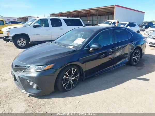 4T1G11AK3LU864115 2020 TOYOTA CAMRY - Image 2