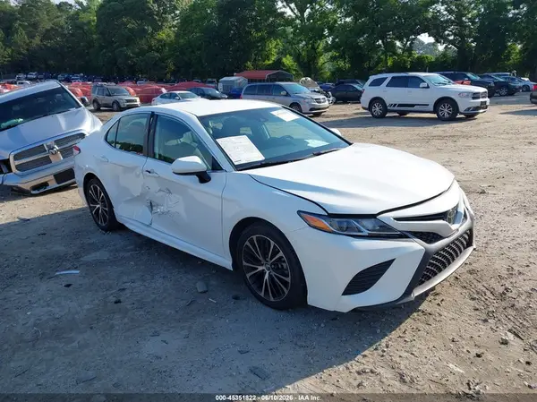4T1G11AK3LU864731 2020 TOYOTA CAMRY - Image 1