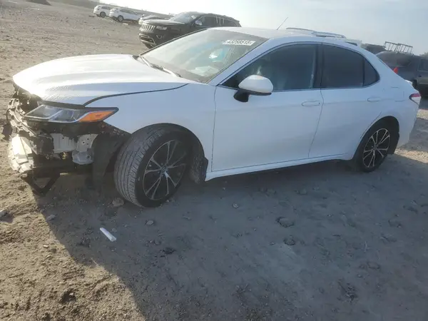 4T1G11AK3LU865233 2020 TOYOTA CAMRY - Image 1