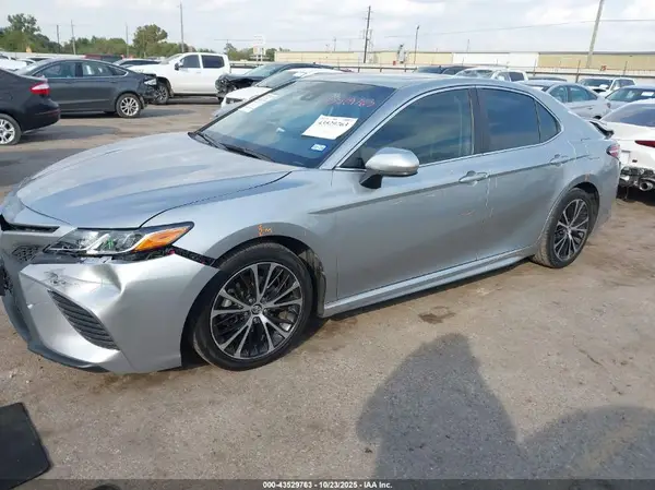 4T1G11AK3LU865460 2020 TOYOTA CAMRY - Image 2