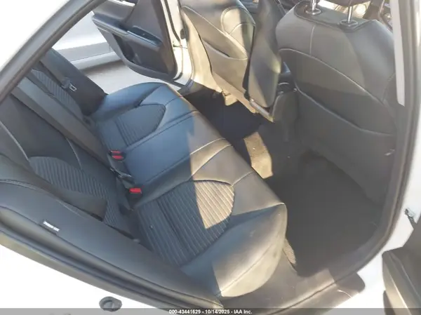 4T1G11AK3LU867564 2020 TOYOTA CAMRY - Image 8