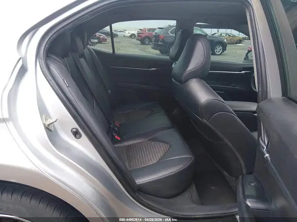 4T1G11AK3LU868715 2020 TOYOTA CAMRY - Image 8
