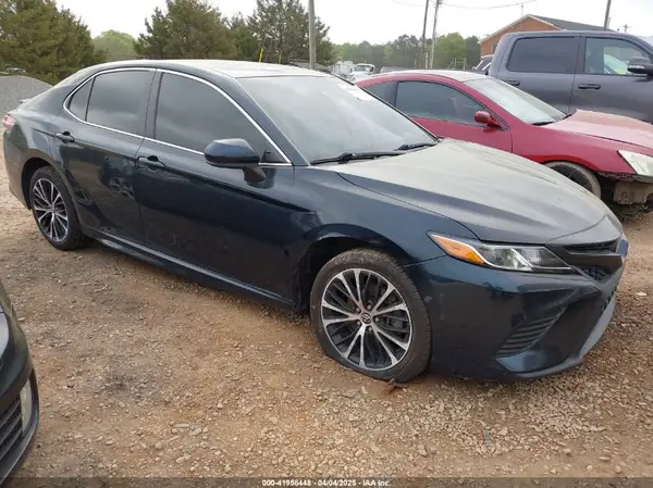 4T1G11AK3LU871324 2020 TOYOTA CAMRY - Image 1