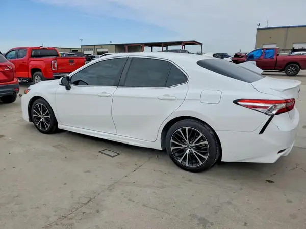 4T1G11AK3LU872358 2020 TOYOTA CAMRY - Image 2