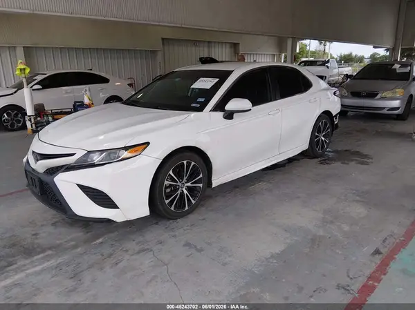 4T1G11AK3LU873073 2020 TOYOTA CAMRY - Image 2