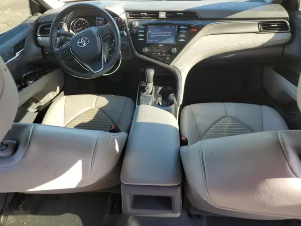 4T1G11AK3LU884008 2020 TOYOTA CAMRY - Image 8