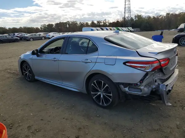 4T1G11AK3LU884235 2020 TOYOTA CAMRY - Image 2