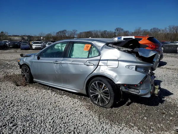 4T1G11AK3LU893744 2020 TOYOTA CAMRY - Image 2