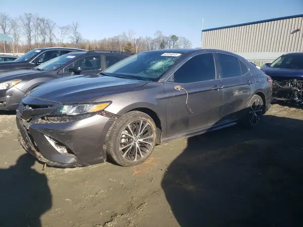 4T1G11AK3LU897602 2020 TOYOTA CAMRY - Image 1