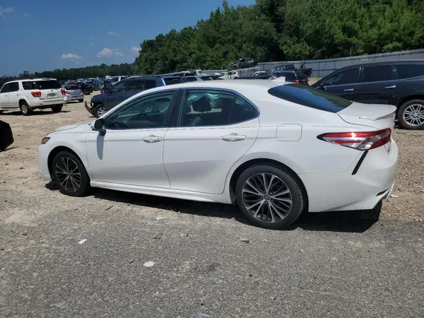 4T1G11AK3LU900904 2020 TOYOTA CAMRY - Image 2