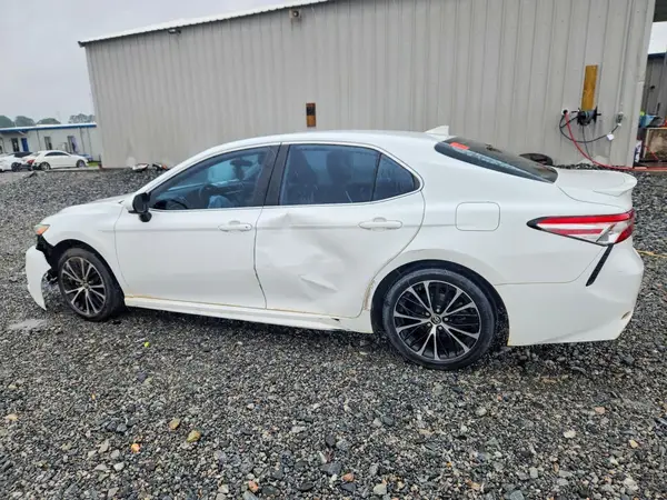 4T1G11AK3LU904404 2020 TOYOTA CAMRY - Image 2