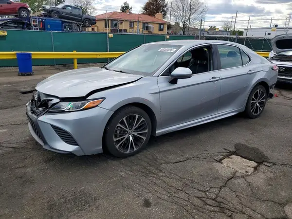 4T1G11AK3LU907075 2020 TOYOTA CAMRY - Image 1