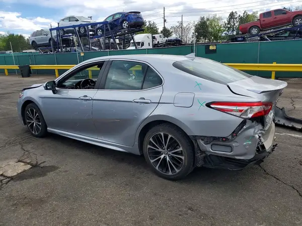 4T1G11AK3LU907075 2020 TOYOTA CAMRY - Image 2