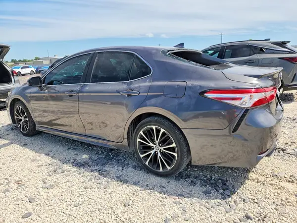 4T1G11AK3LU908484 2020 TOYOTA CAMRY - Image 2