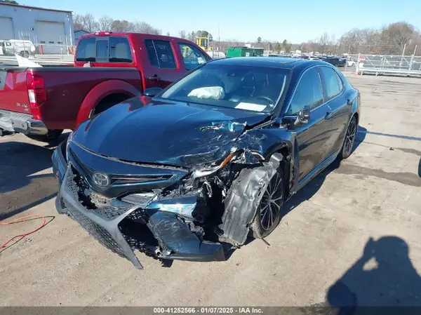 4T1G11AK3LU908632 2020 TOYOTA CAMRY - Image 2