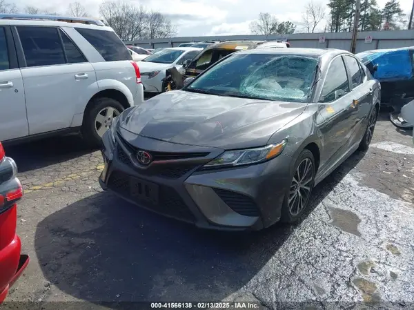 4T1G11AK3LU910056 2020 TOYOTA CAMRY - Image 2