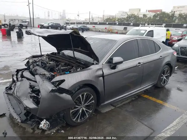 4T1G11AK3LU912826 2020 TOYOTA CAMRY - Image 2