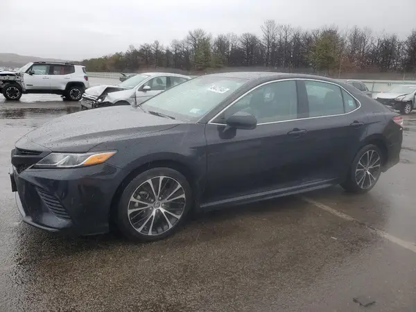 4T1G11AK3LU913250 2020 TOYOTA CAMRY - Image 1