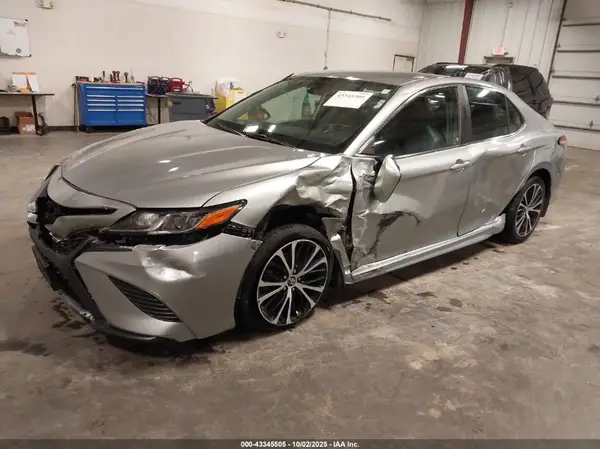 4T1G11AK3LU922918 2020 TOYOTA CAMRY - Image 2