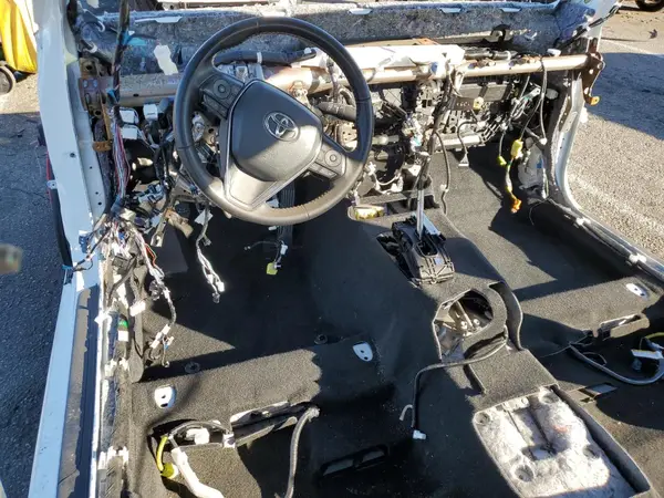 4T1G11AK3LU923972 2020 TOYOTA CAMRY - Image 8